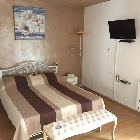 Διαμέρισμα Studio Apartman Mirijana 2+1 *