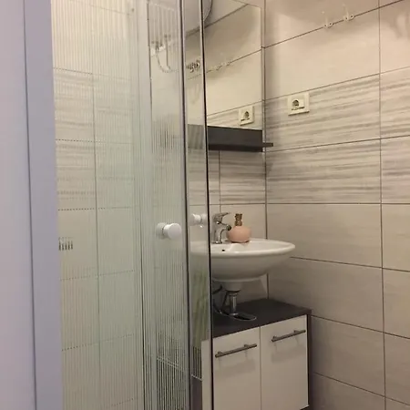 Studio Apartman Mirijana 2+1 公寓 *